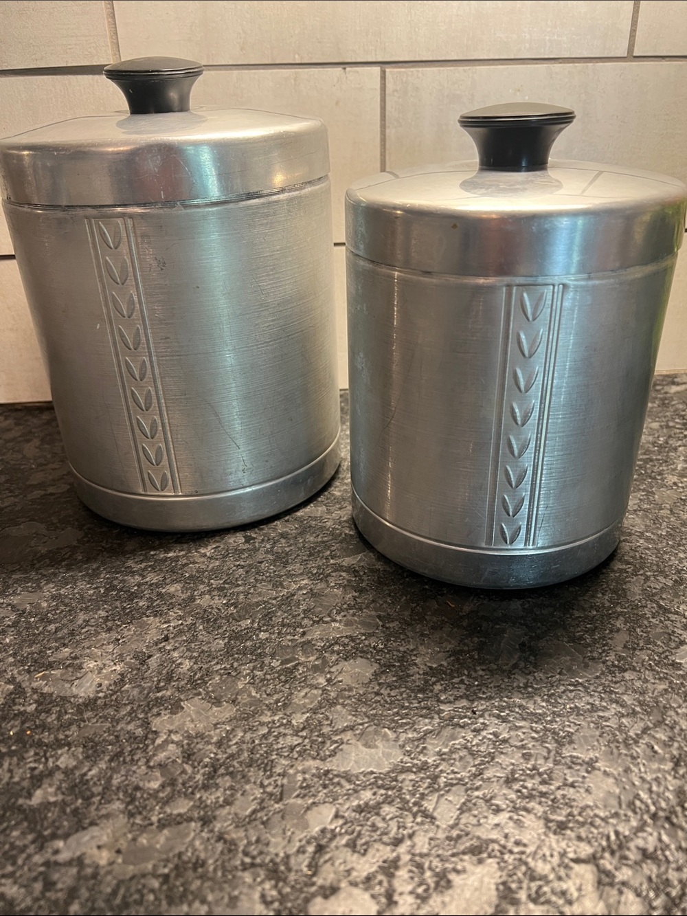 Vintage Silver Aluminum Canister Set with Leaf Detail. Exc vintage condition.